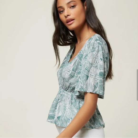 O’Neill Wes Palm Top - Picture 3 of 13